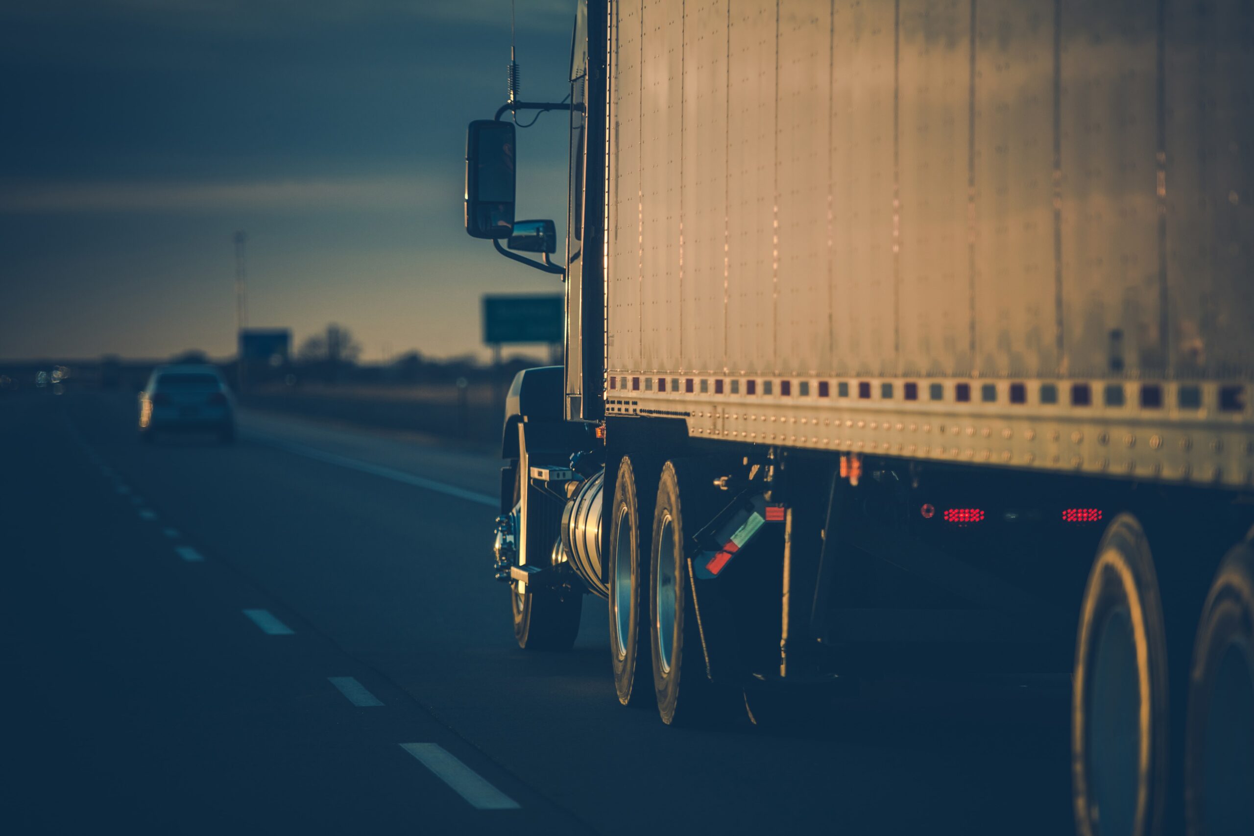 how black box data can win trucking injury case